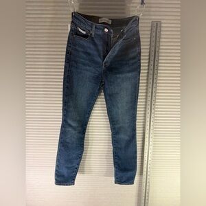 Calvin Klein Jeans Women’s Skinny Jeans Dark Wash Size 4